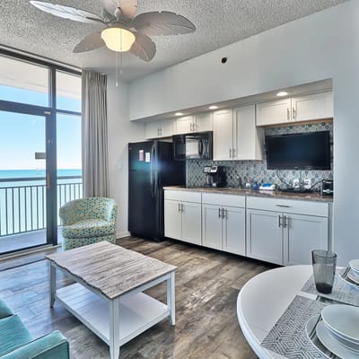 Beach Cove Resort-Top Floor-Pools/Hot Tubs-Lazy River-4 Night Min Stay-Sleeps 5