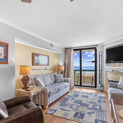 Windy Hill Beach-Sleeps 6-3bed/2bath-Oceanfront-Pool-WIFI-TV-16 Foot Balcony